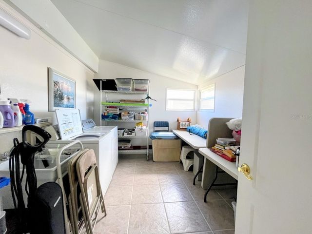 817 S WATERWAY, Venice, FL 34285