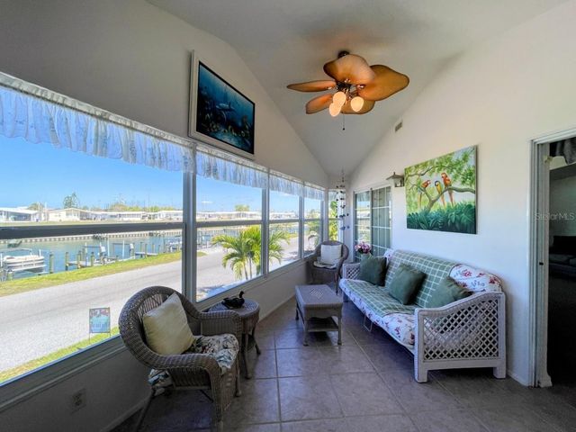 817 S WATERWAY, Venice, FL 34285