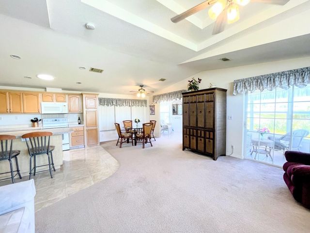 817 S WATERWAY, Venice, FL 34285