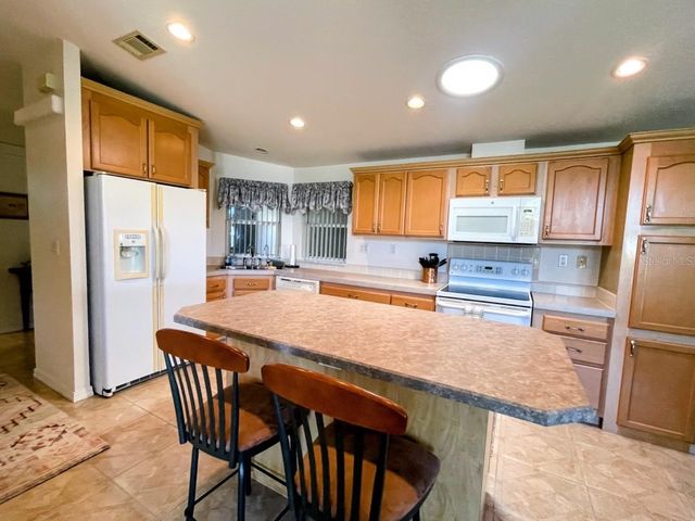 817 S WATERWAY, Venice, FL 34285