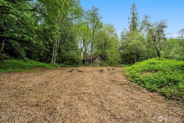 2 NE Lewisville Highway, Yacolt, WA 98675