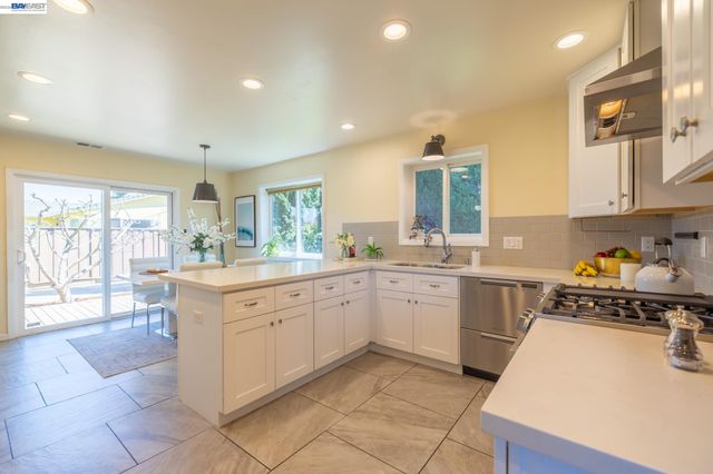4742 El Rey Ave, Fremont, CA 94536