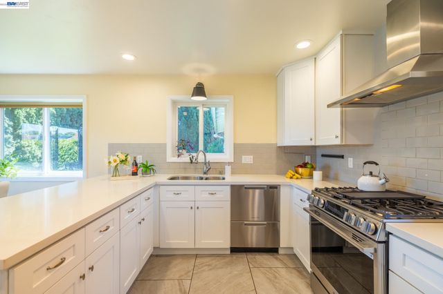4742 El Rey Ave, Fremont, CA 94536