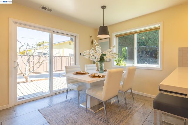 4742 El Rey Ave, Fremont, CA 94536