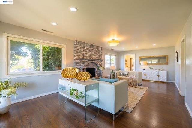 4742 El Rey Ave, Fremont, CA 94536