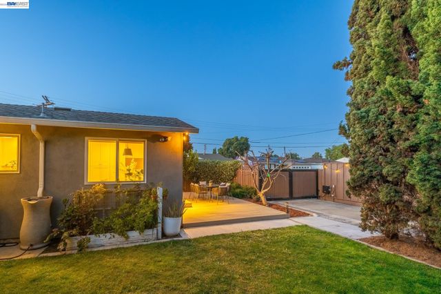 4742 El Rey Ave, Fremont, CA 94536