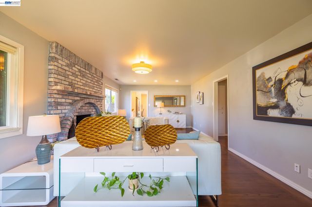 4742 El Rey Ave, Fremont, CA 94536
