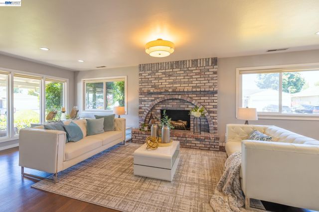 4742 El Rey Ave, Fremont, CA 94536