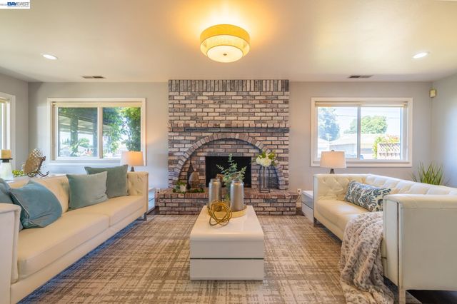 4742 El Rey Ave, Fremont, CA 94536