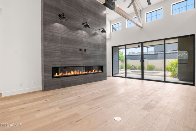 915 W ARDMORE Road 11, Phoenix, AZ 85041