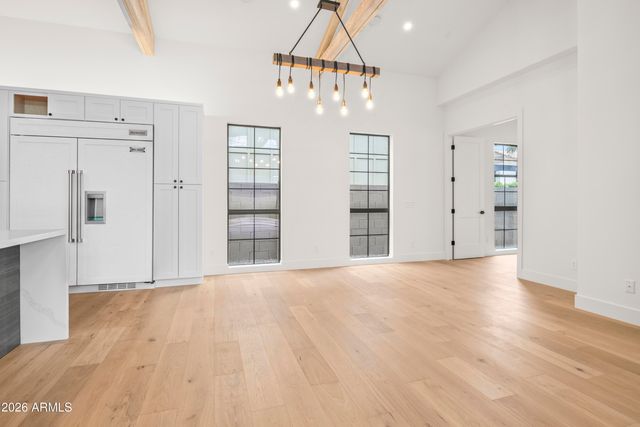 915 W ARDMORE Road 11, Phoenix, AZ 85041