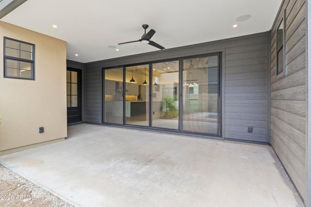915 W ARDMORE Road 11, Phoenix, AZ 85041
