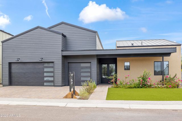 915 W ARDMORE Road 11, Phoenix, AZ 85041