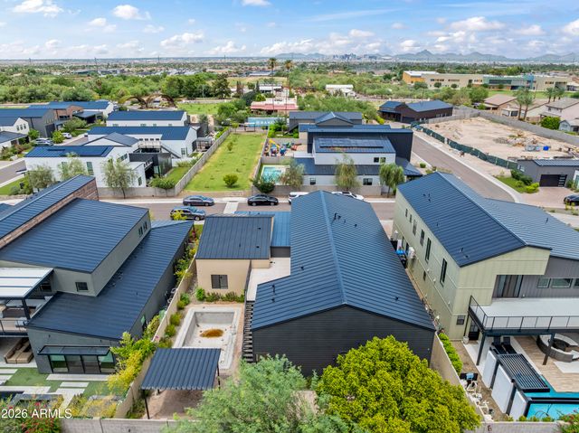 915 W ARDMORE Road 11, Phoenix, AZ 85041