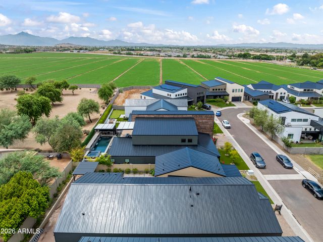 915 W ARDMORE Road 11, Phoenix, AZ 85041
