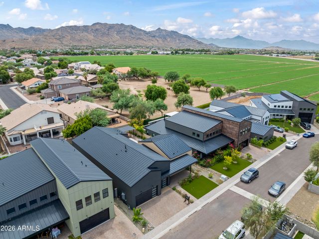 915 W ARDMORE Road 11, Phoenix, AZ 85041