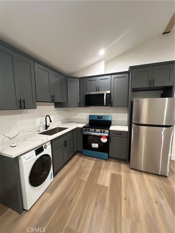 1262 E 124th Street, Compton, CA 90059