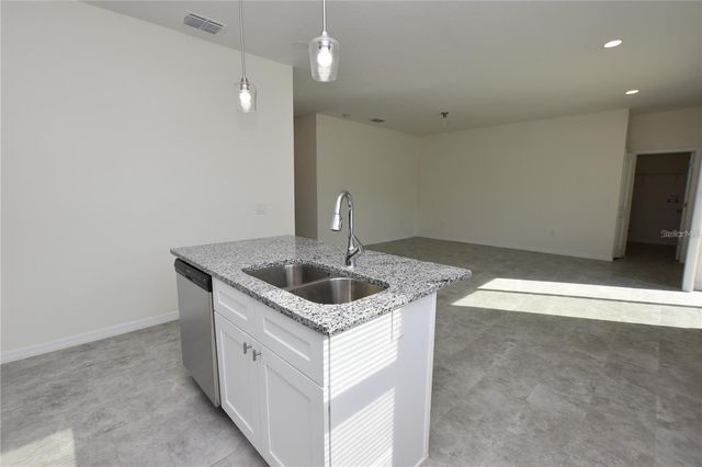 206 W CRESCENT DRIVE, Lakeland, FL 33805