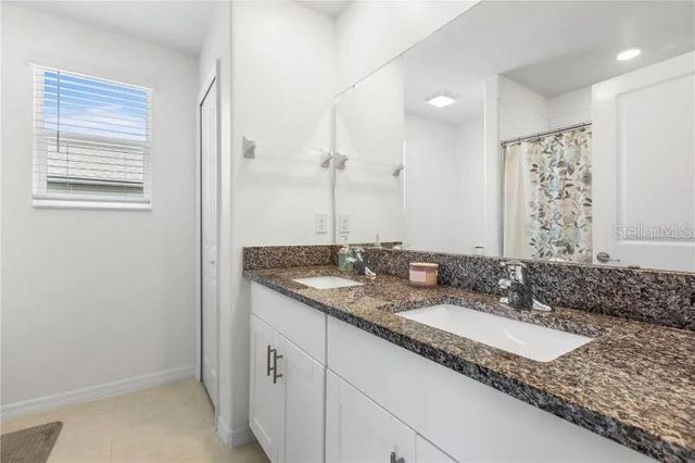 36515 WELL HILL WAY WAY, Zephyrhills, FL 33541