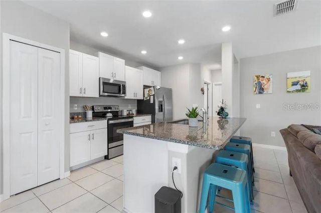 36515 WELL HILL WAY WAY, Zephyrhills, FL 33541