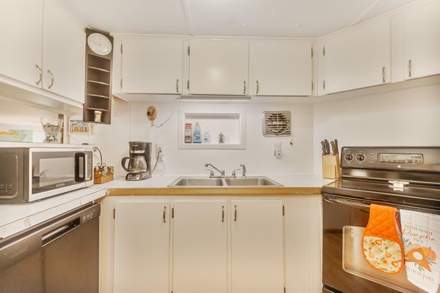 382 W Canal St., Garden City Beach, SC 29576