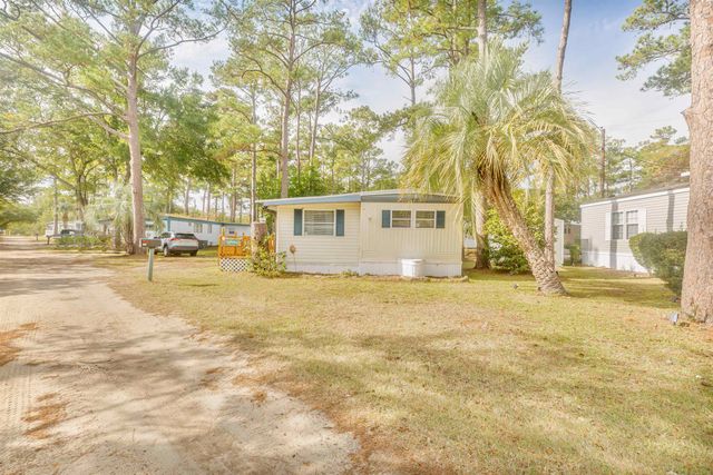 382 W Canal St., Garden City Beach, SC 29576
