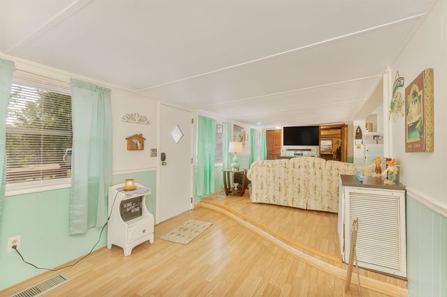 382 W Canal St., Garden City Beach, SC 29576