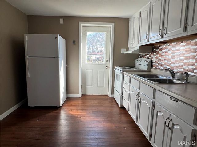 1364 12th Street, Cottage Hills, IL 62018