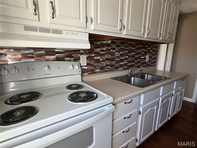 1364 12th Street, Cottage Hills, IL 62018