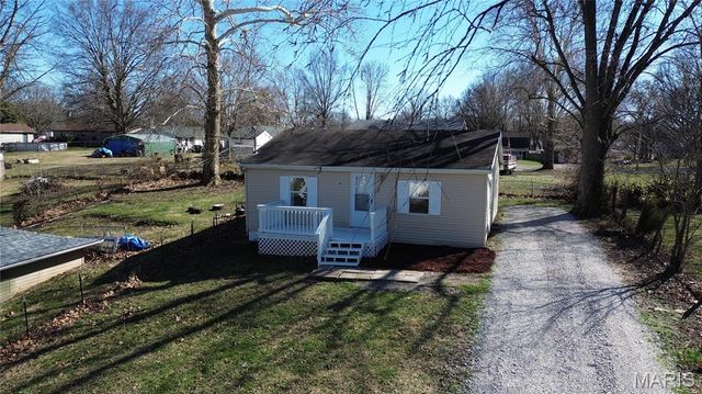 1364 12th Street, Cottage Hills, IL 62018