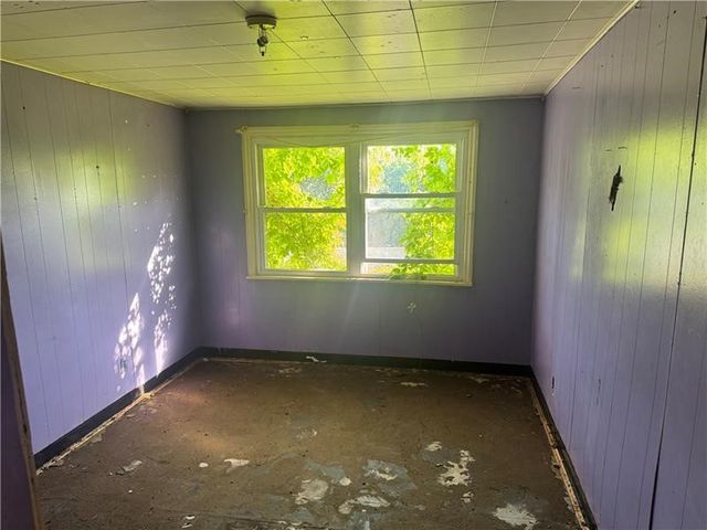 112 Wide St, Chartiers, PA 15342