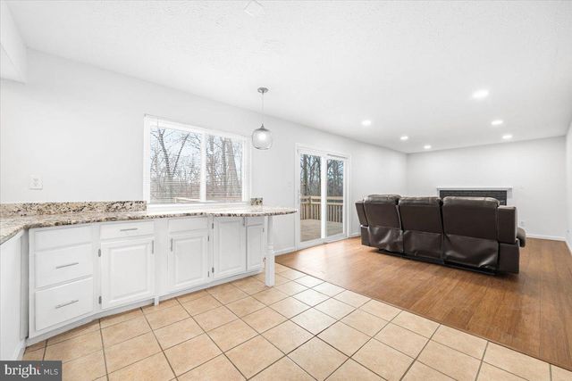 8228 TRIPLE CROWN RD, Bowie, MD 20715