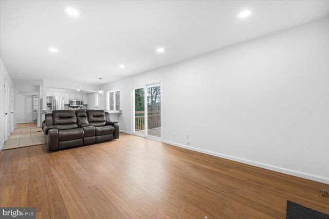 8228 TRIPLE CROWN RD, Bowie, MD 20715