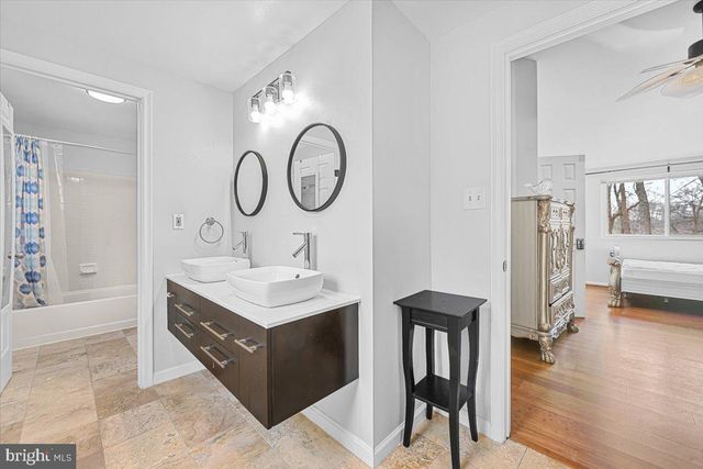 8228 TRIPLE CROWN RD, Bowie, MD 20715