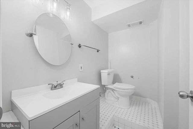 8228 TRIPLE CROWN RD, Bowie, MD 20715