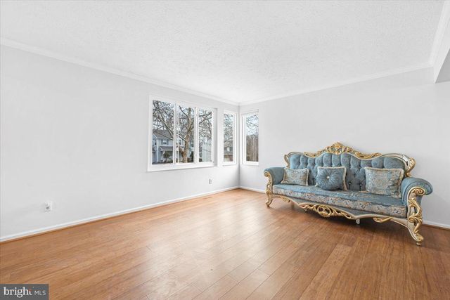 8228 TRIPLE CROWN RD, Bowie, MD 20715