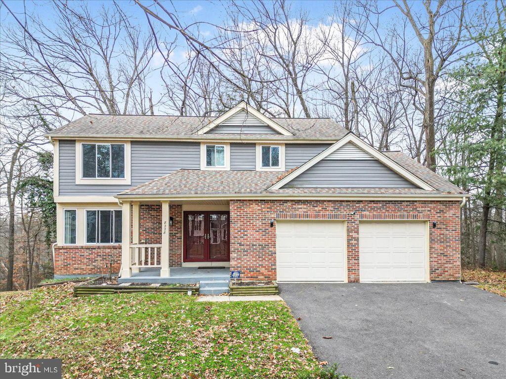 8228 TRIPLE CROWN RD, Bowie, MD 20715