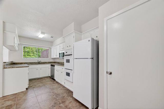 12439 Windy Wisp Lane, Houston, TX 77071