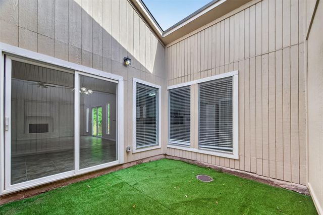 12439 Windy Wisp Lane, Houston, TX 77071