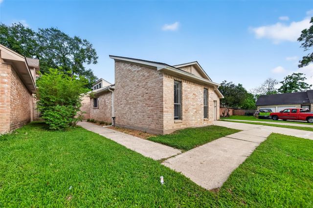 12439 Windy Wisp Lane, Houston, TX 77071
