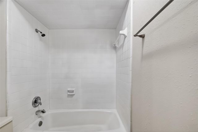 12439 Windy Wisp Lane, Houston, TX 77071