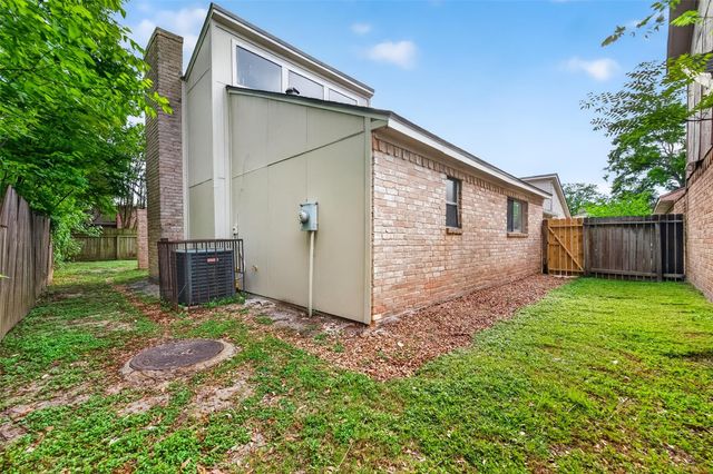 12439 Windy Wisp Lane, Houston, TX 77071