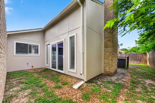 12439 Windy Wisp Lane, Houston, TX 77071