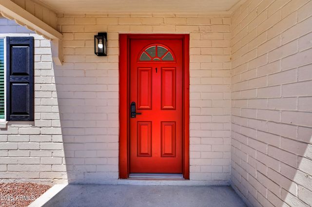 5038 N 18TH Avenue, Phoenix, AZ 85015