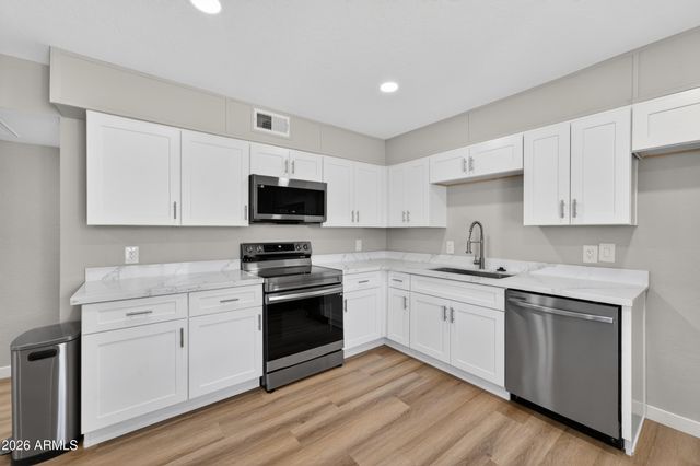 5038 N 18TH Avenue, Phoenix, AZ 85015