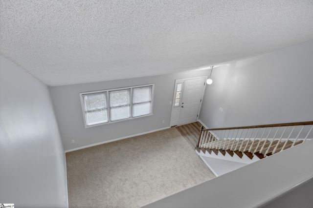 31 Somersett Drive, Spartanburg, SC 29301