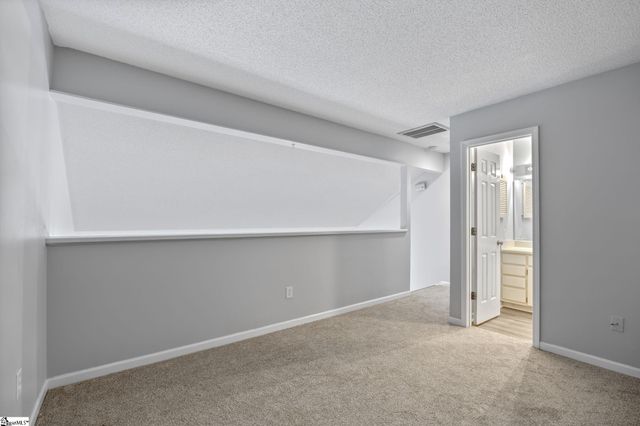 31 Somersett Drive, Spartanburg, SC 29301