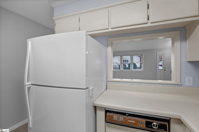 31 Somersett Drive, Spartanburg, SC 29301