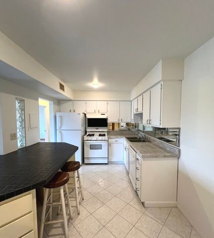 112 Mullingar Court 3C, Schaumburg, IL 60193