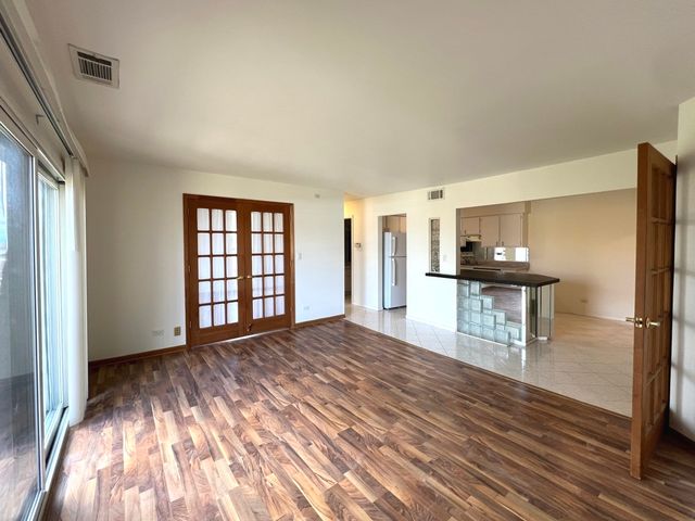 112 Mullingar Court 3C, Schaumburg, IL 60193